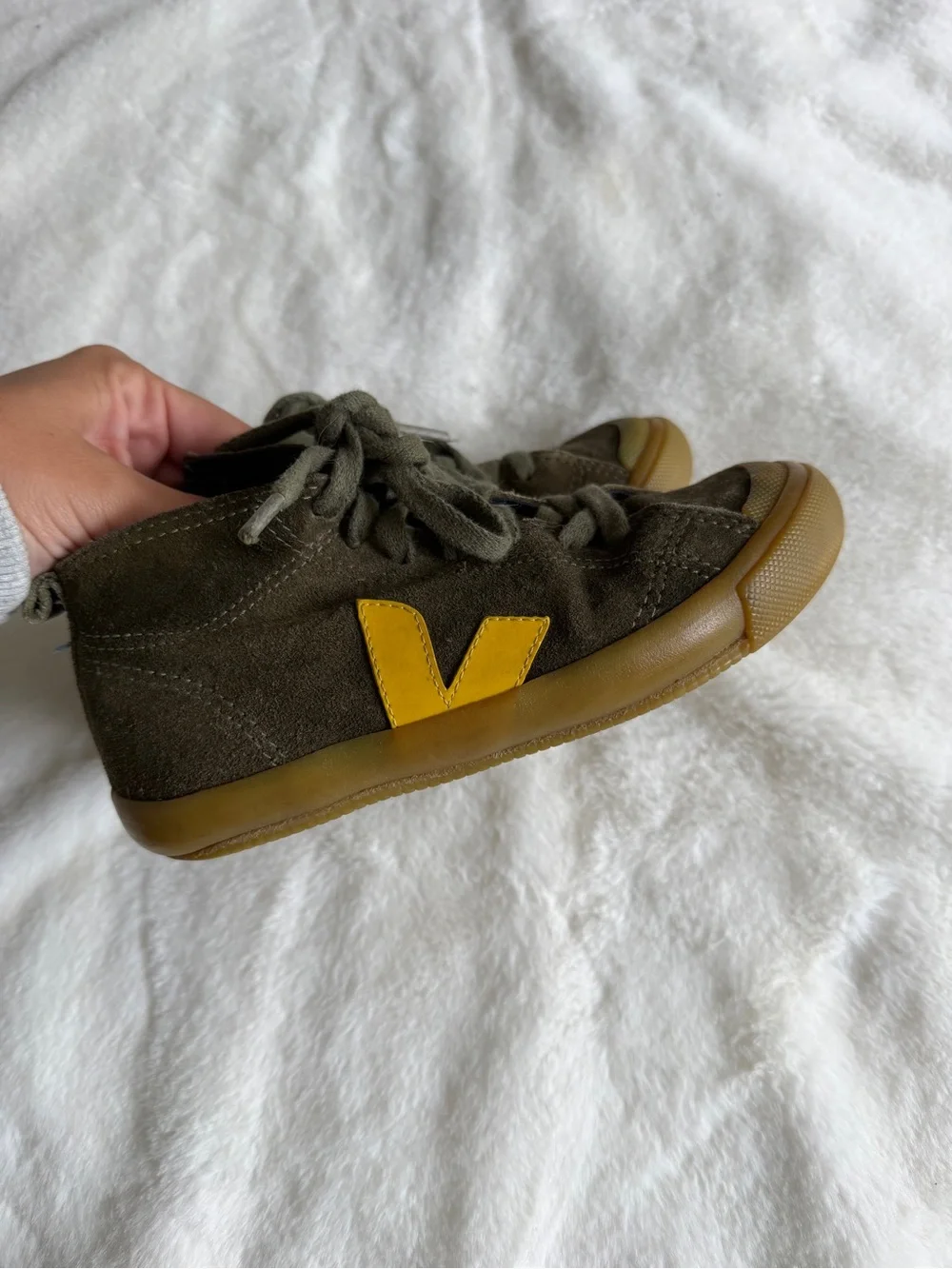 Veja Boy’s Sneakers Size 13.5